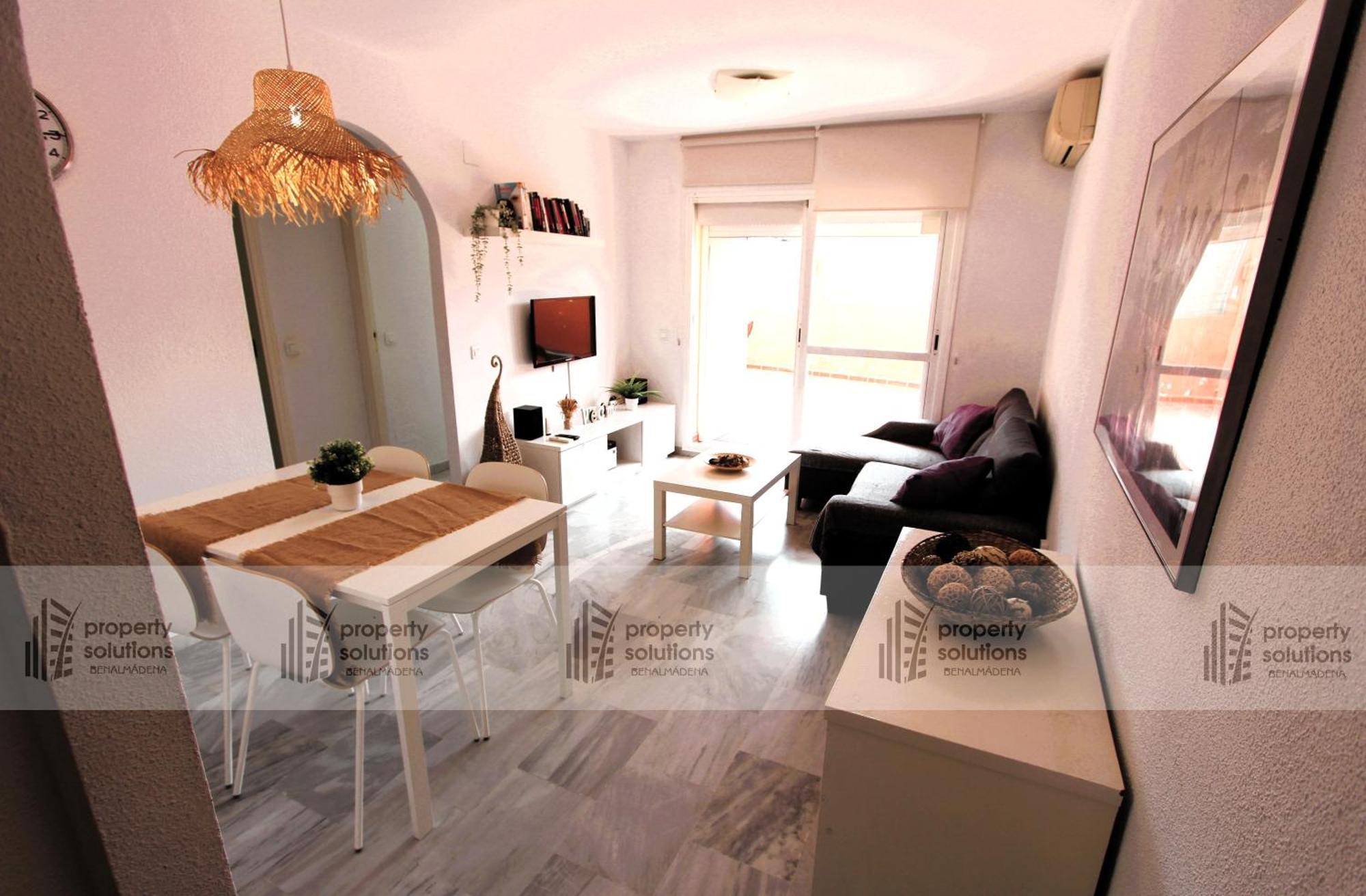 Appartamento - A 600m De La Playa De La Carihuela - Terraza Soleada - Piscina - Parking Gratis *